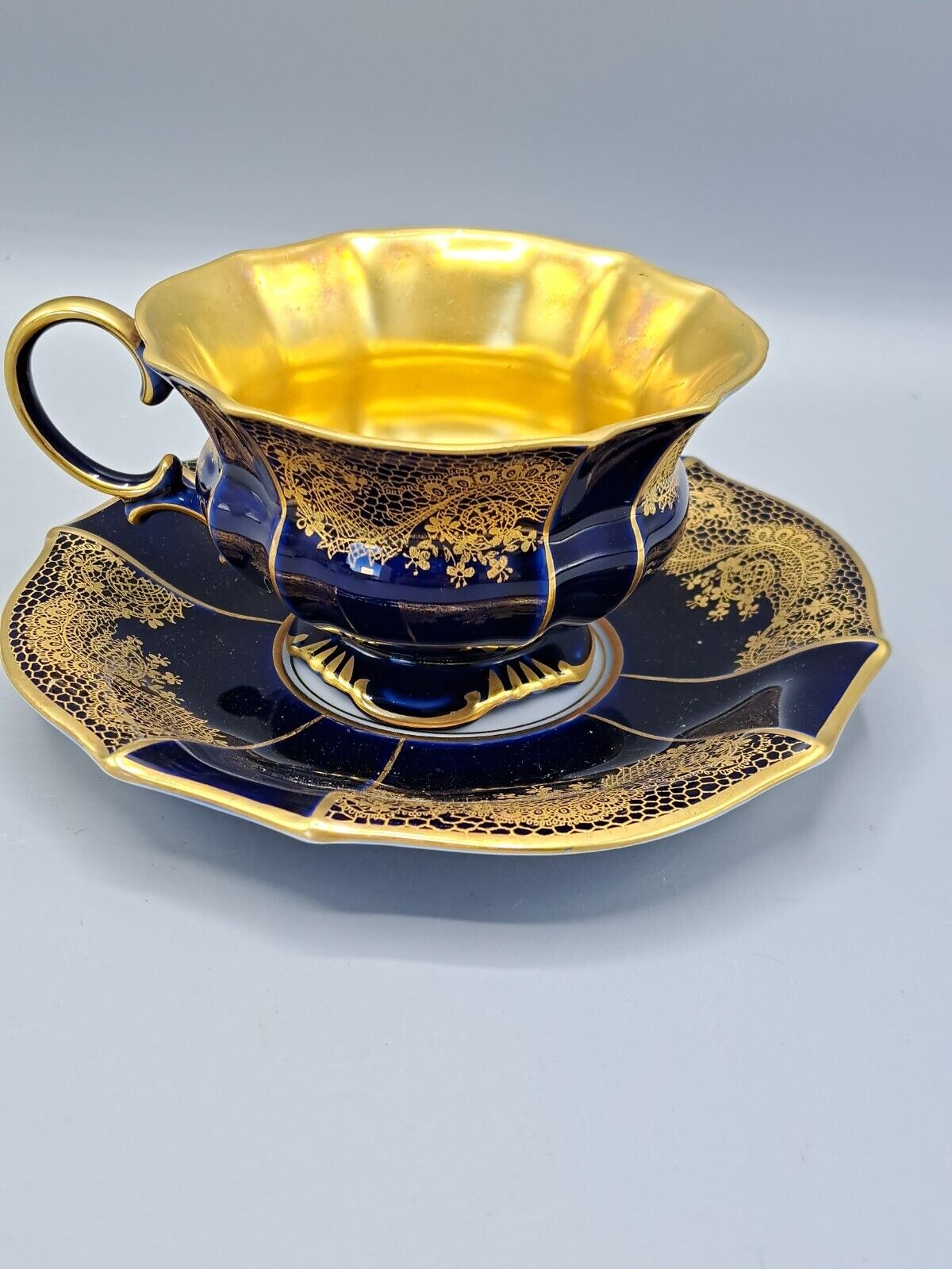 Lindner Porzellan, Soft Kobalt, Ätzgold, Handarbeit, Tasse + Untertasse